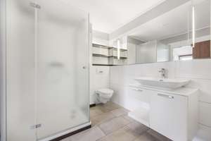 Gepflegtes Reihenendhaus mit grünem Grundstück in Privatweg – Die vollständige Adresse der Immobilie erhältst du vom Anbieter., 28259 Kirchhuchting, Bremen – Vorschaubild 12