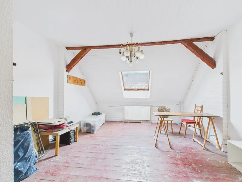 Teilausgebaute Dachgeschoss-Wohnung in Berlin-Spandau, Berlin – Bild 3