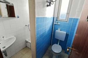 Property thumbnail 12