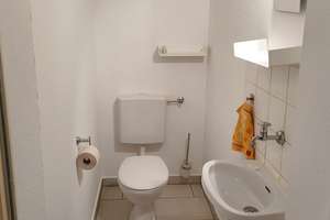 Großzügiges Reihenmittelhaus 
mit Balkon, Terrasse, 
kleinem Garten und Garage 
in Neckarwestheim – Die vollständige Adresse der Immobilie erhältst du vom Anbieter., 74382 Neckarwestheim – Vorschaubild 13
