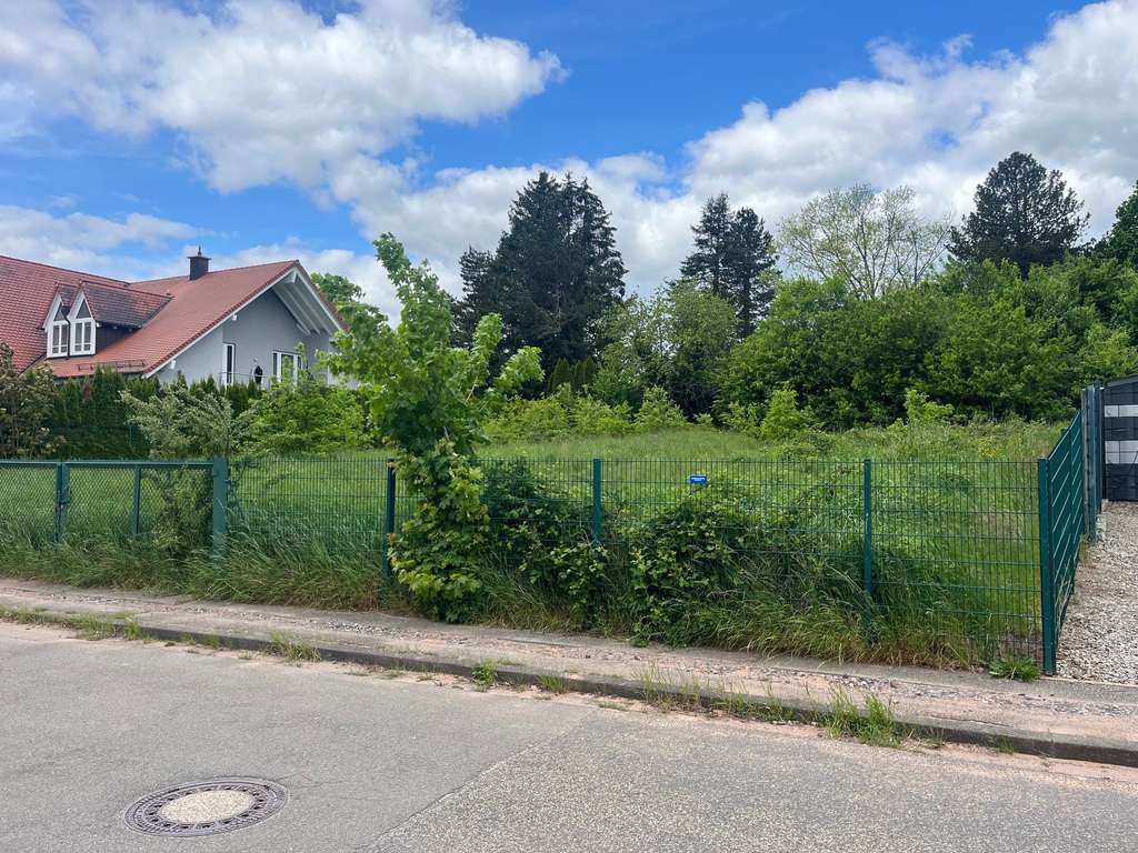 Wunderschönes Grundstück in Zentraler Lage in Pirmasens (Sommerwald)