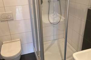 Gemütliche 2-Zimmer Wohnung in zentraler Lage  – Die vollständige Adresse der Immobilie erhältst du vom Anbieter., 72764 Reutlingen-Mitte, Reutlingen – Vorschaubild 4