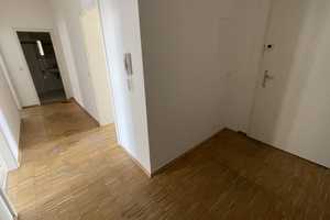 NEUE EBK mögl. *** 1. OG/ großes Wohnzi. + Balkon / Stellplatz ! – Palmstraße 8, 9130 Chemnitz – Vorschaubild 11