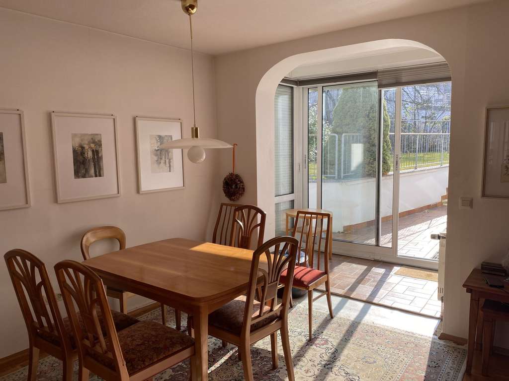 Immobilie in Donzdorf - Zentral gelegenes Doppelhaus mit großem Garten und viel Platz für die ganze Familie! - Bild 3