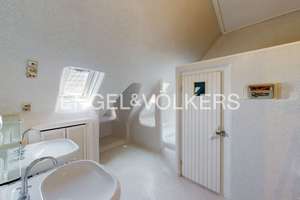 Tolle Penthouse-Wohnung direkt am Marktplatz in Wiesbaden – Die vollständige Adresse der Immobilie erhältst du vom Anbieter., 65183 Mitte, Wiesbaden – Vorschaubild 11