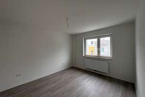Modernisierte 2-Zimmer-Wohnung zum Wohlfühlen – Stinnesstr. 15, 45329 Karnap, Essen – Vorschaubild 3