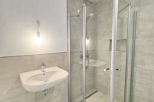 Moderne Maisonette-Wohnung mit top Ausstattung und 2 Balkonen in begehrter Lage von Bielefeld! – Die vollständige Adresse der Immobilie erhältst du vom Anbieter., 33659 Senne, Bielefeld – Vorschaubild 5