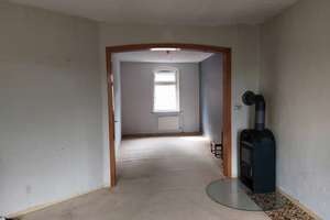 Großzügiges Zweifamilienhaus mit Nebengebäuden, Garage und Garten in ruhiger Ortsrandlage – Zur Eulenburg 5, 38723 Seesen – Vorschaubild 14