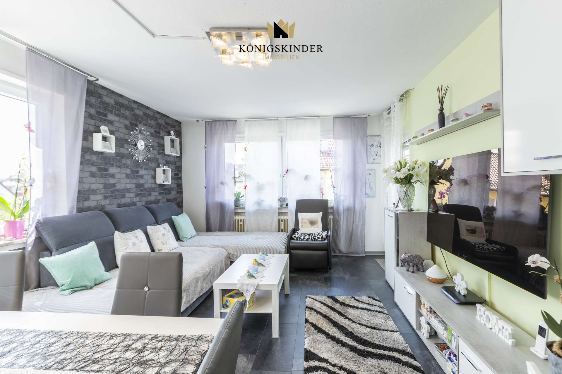 Immobilie in Renningen - Charmantes Zweifamilienhaus mit großem Garten und Potenzial in ruhiger Lage von Renningen-Malmsheim - Bild 7