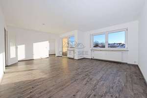 Helle 3-Zimmer-Wohnung mit Balkon und Garage in begehrter Lage von Traunstein – Karl-Merkenschlager-Straße 3, 83278 Traunstein – Vorschaubild 1