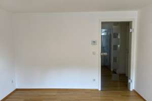 2-Zimmer Wohnung im Stadtzentrum von Freudenstadt! – Die vollständige Adresse der Immobilie erhältst du vom Anbieter., 72250 Freudenstadt – Vorschaubild 2