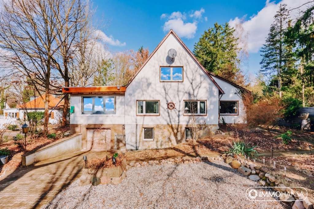 Immobilie in Adendorf - Familienparadies mit großem Garten & Ausbaupotenzial - Bild 0