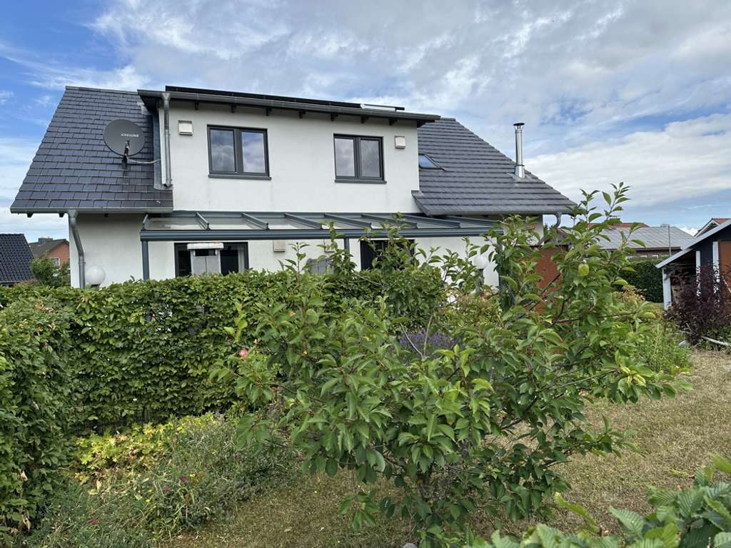 Immobilie in Hohenkirchen - Ostsee strandnah -  sehr modernes Ferienhaus mit 2 Wohnungen - Bild 2