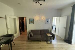 Stilvoll möblierte 2-Zimmer-Altbauwohnung mit großem Balkon – Anzengruberstraße 6, 30655 List, Hannover – Vorschaubild 7