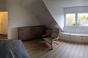 Moderne 3-Zimmer Maisonette mit Balkon, Klimaanlage, Photovoltaikanlage und Außenstellplatz – Adolf-Klarenbach-Straße 18, 40589 Holthausen, Düsseldorf – Vorschaubild 20