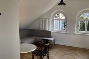  Wunderschönes Dachgeschossappartement mit Loggia  – Die vollständige Adresse der Immobilie erhältst du vom Anbieter., 33604 Mitte, Bielefeld – Vorschaubild 2