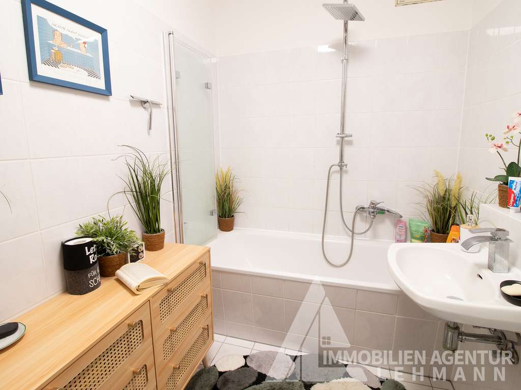 Immobilie in Rüdnitz - Solides Reihenhaus mit Terrasse, Garten und Fernwärme - Bild 4