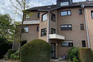 Gepflegte 2-Zimmer-Maisonette-Wohnung mit Balkon und Garage in ruhiger Lage von Krefeld