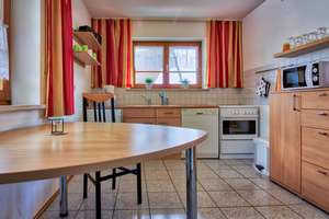 Von privat: Platz für Familie / Mehrgenerationen - neue Heizung + PV-Anlage – Die vollständige Adresse der Immobilie erhältst du vom Anbieter., 84489 Burghausen – Vorschaubild 13