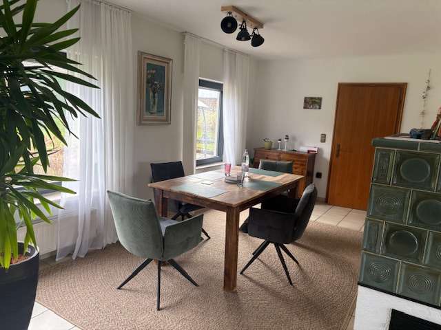 Immobilie in Erndtebrück - Großzügiges Wohnhaus in ruhiger Lage von Erndtebrück - Bild 2