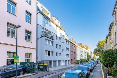 Großzügiges Wohnglück: 4-Zimmer-Erdgeschosswohnung mit eigener Terrasse!