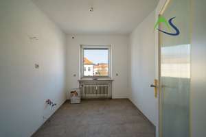 Frisch renovierte Dreizimmerwohnung mit Südbalkon und Garage im inneren Westen – Prüfeninger Straße 45A, 93049 Westenviertel, Regensburg – Vorschaubild 10