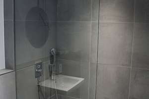Traumhafte Altbau-Wohnung 68m² EG Hochparterre * modern & hochwertig – Seyfferstraße 41, 70197 Rotebühl, Stuttgart – Vorschaubild 3