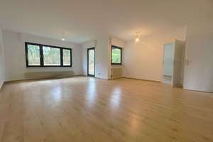 Großzügiges Familienhaus mit Garten, Garage und 5 Zimmern in zentraler Lage von Much – Die vollständige Adresse der Immobilie erhältst du vom Anbieter., 53804 Much – Vorschaubild 3