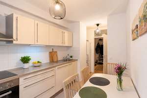 Top Lage: Renovierte 2-Zimmer-Wohnung mit Balkon
und Tiefgaragenstellplatz in HD-Handschuhsheim – Die vollständige Adresse der Immobilie erhältst du vom Anbieter., 69121 Handschuhsheim, Heidelberg – Vorschaubild 7
