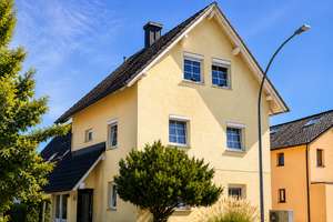 Energieeffizientes Wohnensemble mit 3 vermieteten Wohneinheiten