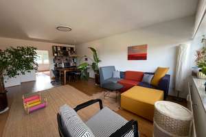 Viel Platz in der Aaseestadt: 4-Zimmer-Wohnung mit Balkon