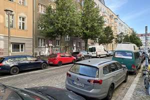 Mehrfamilienhaus mit 10 Wohneinheiten in Berlin-Friedrichshain zu verkaufen. Ruhig und zentral.