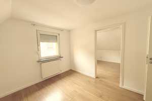 Renoviertes Einfamilienhaus mit großem Garten | kurzfristig beziehbar | Schmidt & Co. Immobilien – Darmstadt-Dieburg (Kreis) – Vorschaubild 4