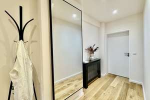 Bezugsfrei nach Modernisierung: 2-Zimmer-Wohnung mit Loggia im Stadtzentrum Düsseldorfs! – Kölner Str. 44, 40211 Stadtmitte, Düsseldorf – Vorschaubild 2