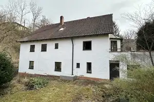Viel Platz und viel mehr Optionen!
Charmantes Zweifamilienhaus am beliebten Hofberg nahe dem Zentru – Landshut – Vorschaubild 18