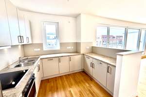 Luxuriöses Penthouse mit Panorama-Dachterrasse, lichtdurchflutet & mit exklusiver Markenküche – Hörder-Bach-Allee 13, 44263 Hörde (Ortsteil), Dortmund – Vorschaubild 4