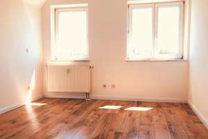 3-Raum-Maisonette Whg. mit Dachterrasse, 2 Bäder & Aufzug!  – Die vollständige Adresse der Immobilie erhältst du vom Anbieter., 9111 Zentrum, Chemnitz – Vorschaubild 10