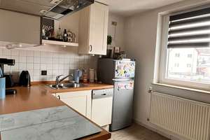 Geräumiges 2-Familien-Haus mit Garagen in Maxhütte-Haidhof,  Einzugsgebiet Regensburg/Schwandorf – Die vollständige Adresse der Immobilie erhältst du vom Anbieter., 93142 Maxhütte-Haidhof – Vorschaubild 17