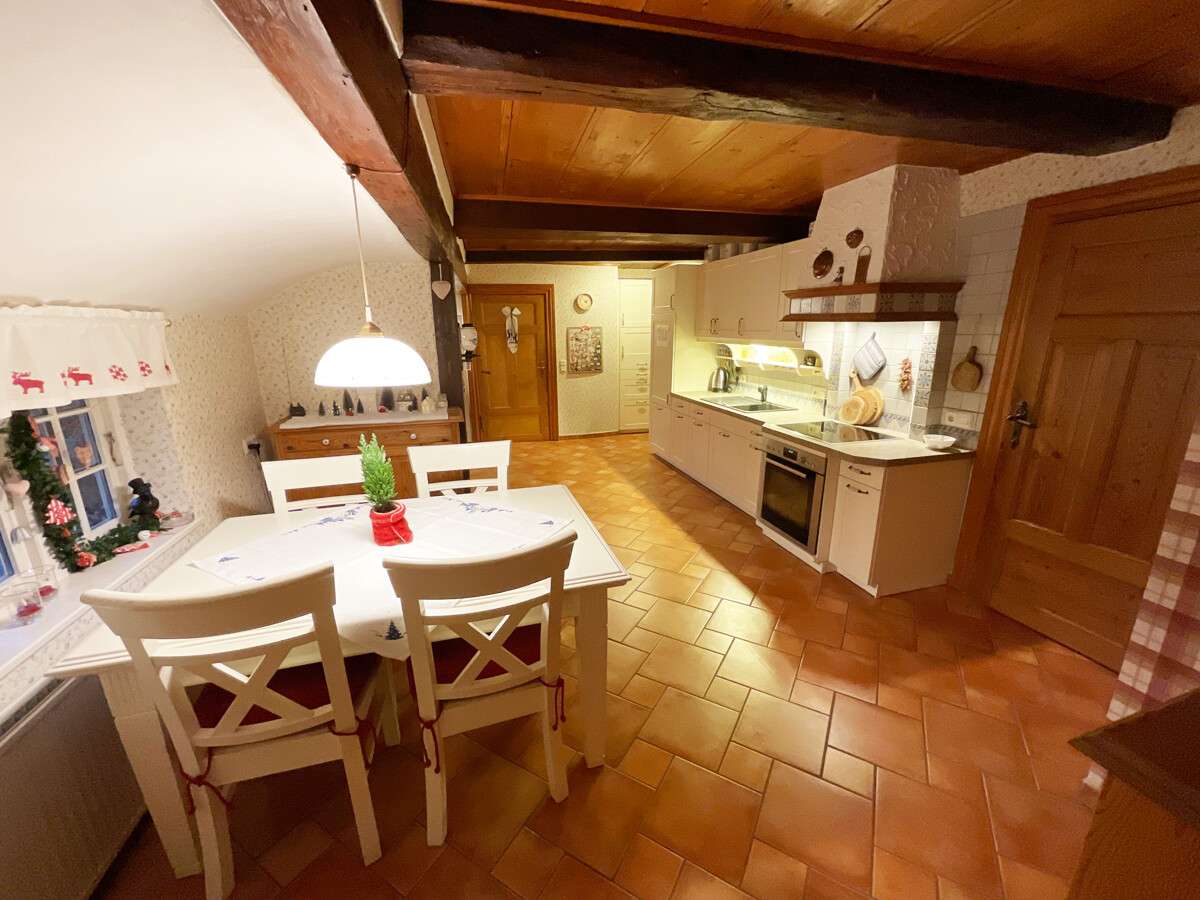 Immobilie in Risum-Lindholm - Reetdachkate mit historischem Flair & Gartenidylle vereint - Bild 10