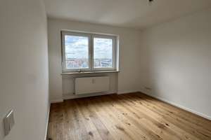 Helle 2-Zimmer Wohnung mit TG-Stellplatz und 2 Balkonen – Sachranger Straße 2, 81549 Obergiesing, München – Vorschaubild 15