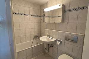 Attraktive 3,5-Zimmer-Wohnung mit Balkon, Klimaanlage & Tiefgarage in Köln-Weiden – Freiburger Str. 23, 50858 Weiden, Köln – Vorschaubild 8