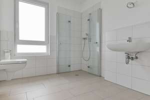 Moderne, großzügig geschnittene & barrierearme 3-Raum Wohnung m. 2 Dachterrassen in Oberhausen-City – Grenzstraße 145, 46045 Styrum, Oberhausen – Vorschaubild 11