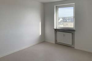 Schöne 3-Zimmer-Wohnung mit Balkon und Aufzug in Wiesbaden – Die vollständige Adresse der Immobilie erhältst du vom Anbieter., 65185 Mitte, Wiesbaden – Vorschaubild 5