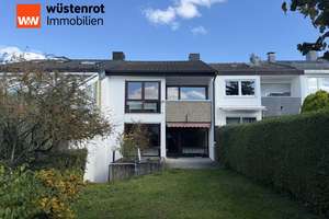 Schönes Reihenmittelhaus in Böblingen mit Garten, Balkon & Garage in zentraler und ruhiger Wohnlage – Die vollständige Adresse der Immobilie erhältst du vom Anbieter., 71032 Böblingen – Vorschaubild 2