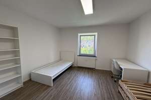 Vollmöblierte 3ZKB - Wohnung im 2.OG mit Balkon *ab 01.08. frei* – Die vollständige Adresse der Immobilie erhältst du vom Anbieter., 86157 Pfersee-Süd, Augsburg – Vorschaubild 5