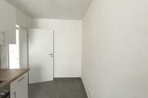 Moderne 3-Zimmer-Wohnung in Nürnberg - Ideal für Stadtliebhaber – Äußere Sulzbacher Straße 126, 90491 Nürnberg – Vorschaubild 2