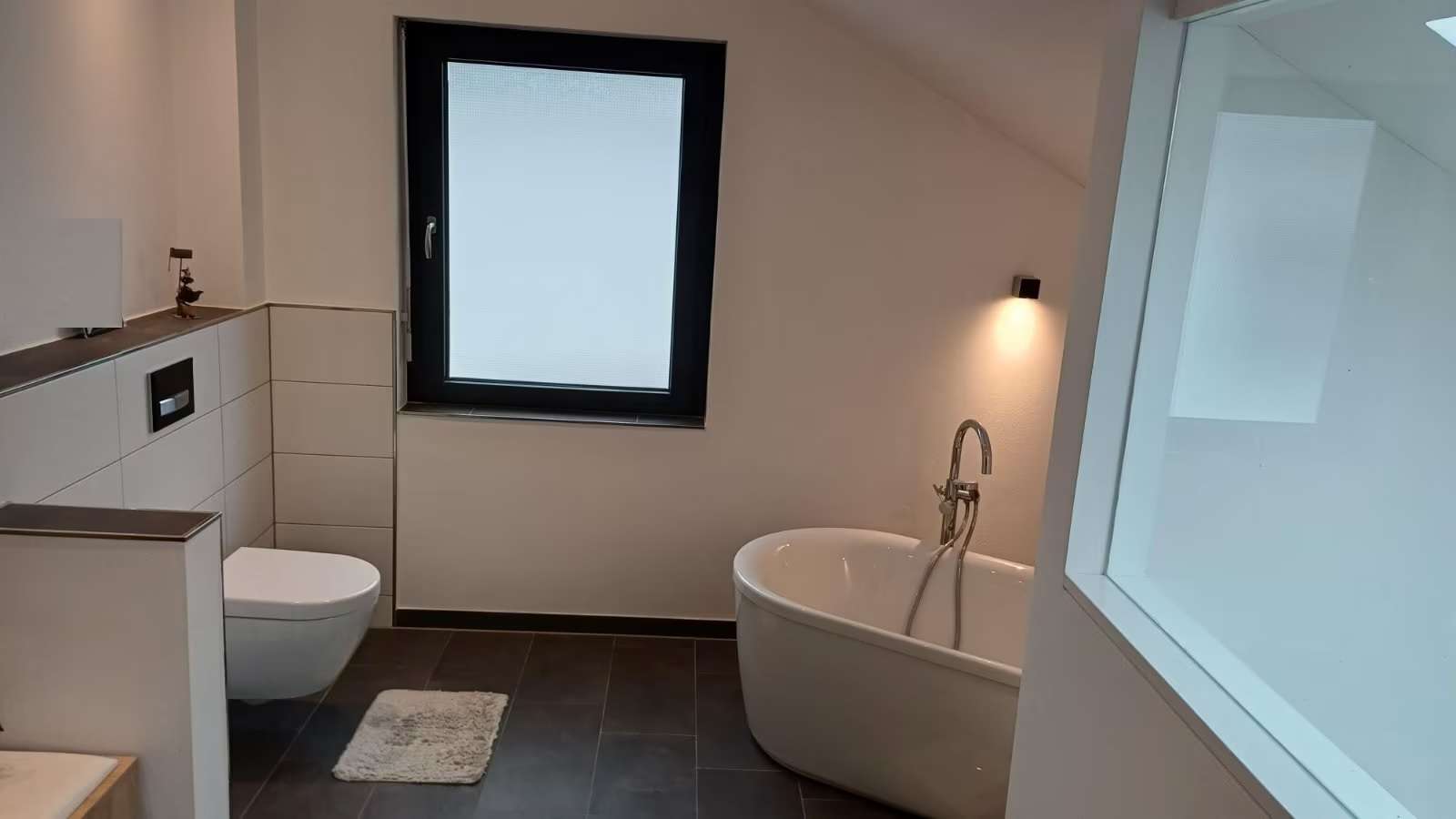 Immobilie in Kastellaun - Modernes Einfamilienhaus, Doppelgarage, Garten (provisionsfrei) - Bild 2