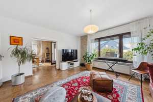 Exklusives Zweifamilienhaus in top Lage – modernisiert, vielseitig und gut gepflegt – Berlin – Vorschaubild 2