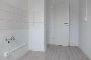 4-Zimmer-Wohnung mit großem Balkon und Dusche – Yorckstraße 32b, 9130 Yorckgebiet, Chemnitz – Vorschaubild 7