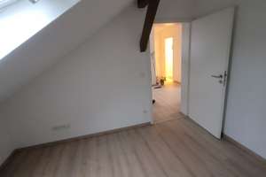 4-Zimmer-DG-Wohnung in Düsseldorf mit EBK – 40474 Derendorf, Düsseldorf – Vorschaubild 7